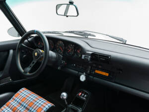 Afbeelding 6/26 van Porsche 911 Carrera 2 (1991)