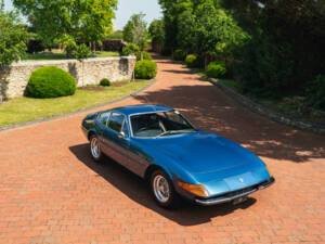 Image 8/30 de Ferrari 365 GTB&#x2F;4 Daytona (1973)