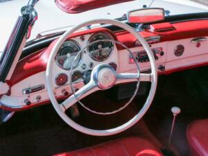 Image 23/50 of Mercedes-Benz 190 SL (1960)