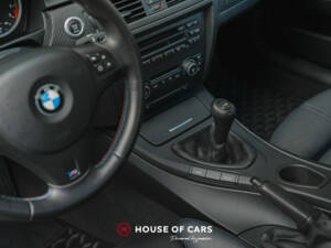 Image 34/51 of BMW M3 (2008)