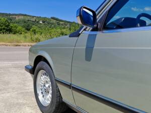 Bild 7/50 von BMW 745i (1982)