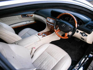 Bild 2/44 von Mercedes-Benz CL 600 (2006)
