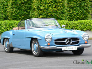 Image 18/50 of Mercedes-Benz 190 SL (1961)