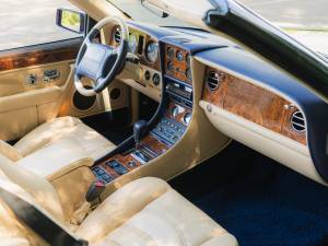 Bild 21/34 von Bentley Azure (1997)