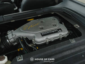 Bild 27/46 von Renault Clio II V6 (2005)