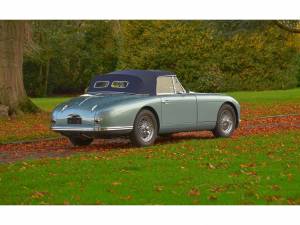 Image 33/50 de Aston Martin DB 2 Vantage DHC (1952)