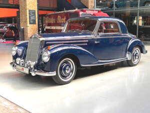 Image 13/53 of Mercedes-Benz 220 Coupe (1955)