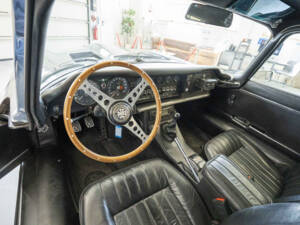 Image 14/15 of Jaguar E-Type (1969)