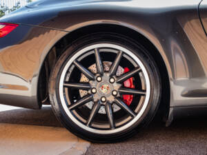 Bild 10/50 von Porsche 911 Carrera 4S (2006)