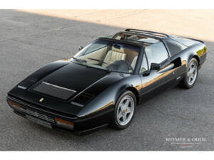 Image 13/41 de Ferrari 328 GTS (1989)
