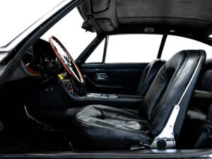 Afbeelding 31/67 van Ferrari 365 GT 2+2 (1969)