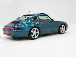 Image 2/15 of Porsche 911 Carrera 4S (1995)