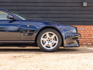 Imagen 5/65 de Aston Martin V8 Vantage V550 (1999)