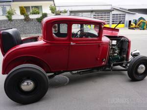 Image 34/43 of Ford Model A (1930)