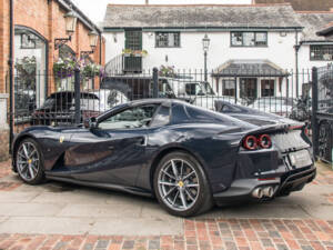 Image 8/28 de Ferrari 812 GTS (2021)