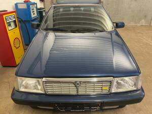 Image 4/16 of Lancia Thema 8.32 (1988)