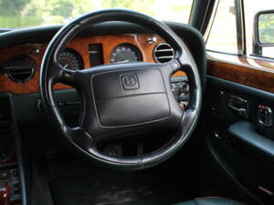 Image 32/57 de Bentley Turbo R (1995)