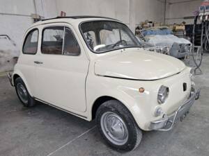 Image 36/43 of FIAT 500 L (1972)