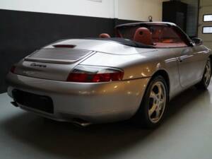 Bild 37/50 von Porsche 911 Carrera 4 (2001)