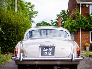 Image 30/40 of Jaguar Mk X 3.8 (1963)