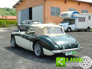 Image 4/10 of Austin-Healey 3000 Mk II (BJ7) (1966)