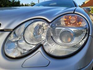 Bild 5/97 von Mercedes-Benz SL 500 (2004)