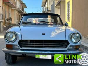 Image 2/10 de FIAT 124 Sport Spider (1969)