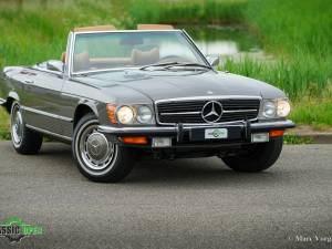 Image 15/48 of Mercedes-Benz 350 SL (1972)
