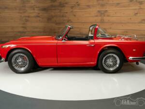 Imagen 5/19 de Triumph TR 4A IRS (1965)