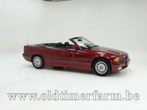 Image 3/15 de BMW 318i (1995)