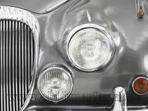 Imagen 12/15 de Daimler 2,5 Liter V8 (1963)