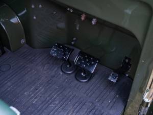 Image 29/42 of Land Rover 80 (1951)