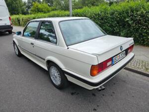 Image 4/15 of BMW 325ix (1990)