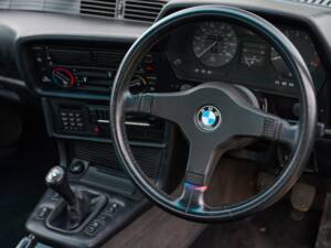 Image 29/50 of BMW M 635 CSi (1989)