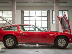 Image 12/71 of Maserati Indy 4700 (1972)