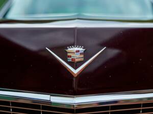 Bild 87/200 von Cadillac Coupe DeVille (1968)