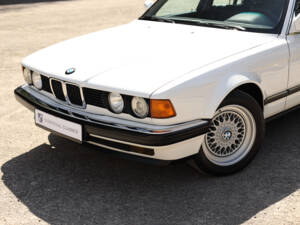 Bild 68/70 von BMW 735i (1991)