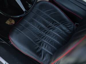 Image 32/50 of Porsche 356 C 1600 SC (1964)