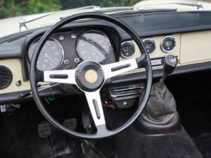 Immagine 36/50 di Alfa Romeo 1600 Spider Duetto (1967)