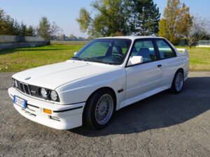 Immagine 2/34 di BMW M3 (1987)