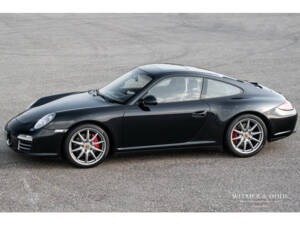 Image 1/32 de Porsche 911 Carrera 4S (2009)