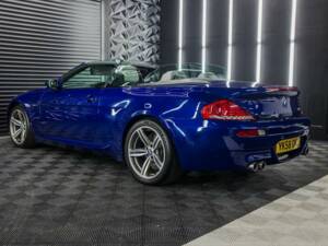 Bild 20/50 von BMW M6 (2008)