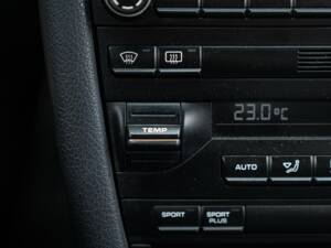 Image 46/50 of Porsche 911 Carrera (2009)