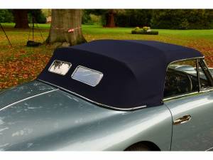 Immagine 38/50 di Aston Martin DB 2 Vantage DHC (1952)