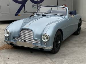 Image 14/50 de Aston Martin DB 2 Vantage DHC (1952)