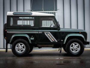 Bild 2/41 von Land Rover Defender 90 (1995)