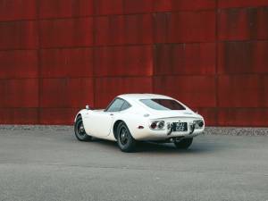 Image 34/36 of Toyota 2000 GT (1967)