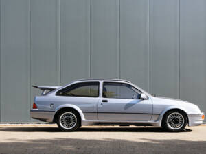 Immagine 7/47 di Ford Sierra RS Cosworth (1987)