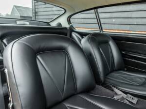 Afbeelding 6/50 van Aston Martin DB 6 (1967)