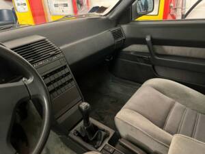 Bild 10/18 von Alfa Romeo 164 2.0 (1990)